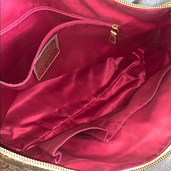 Coach Gold Shoulder Bag - Picture 7 of 8